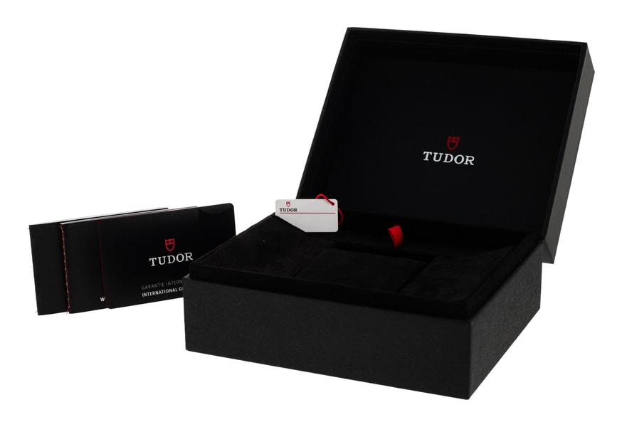 Tudor Royal M28400-0009